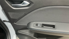 Renault Symbioz 1.6 E-Tech FHEV 145 Iconic Esprit Alpine 5dr Auto Hybrid Estate